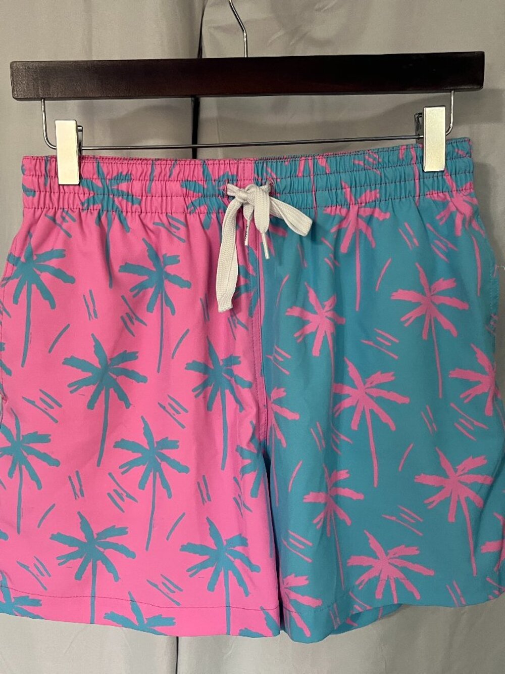 🌊 Chubbies Men's Pink Blue Swim Trunks Shorts 5.5" Inseam Small S 🩳